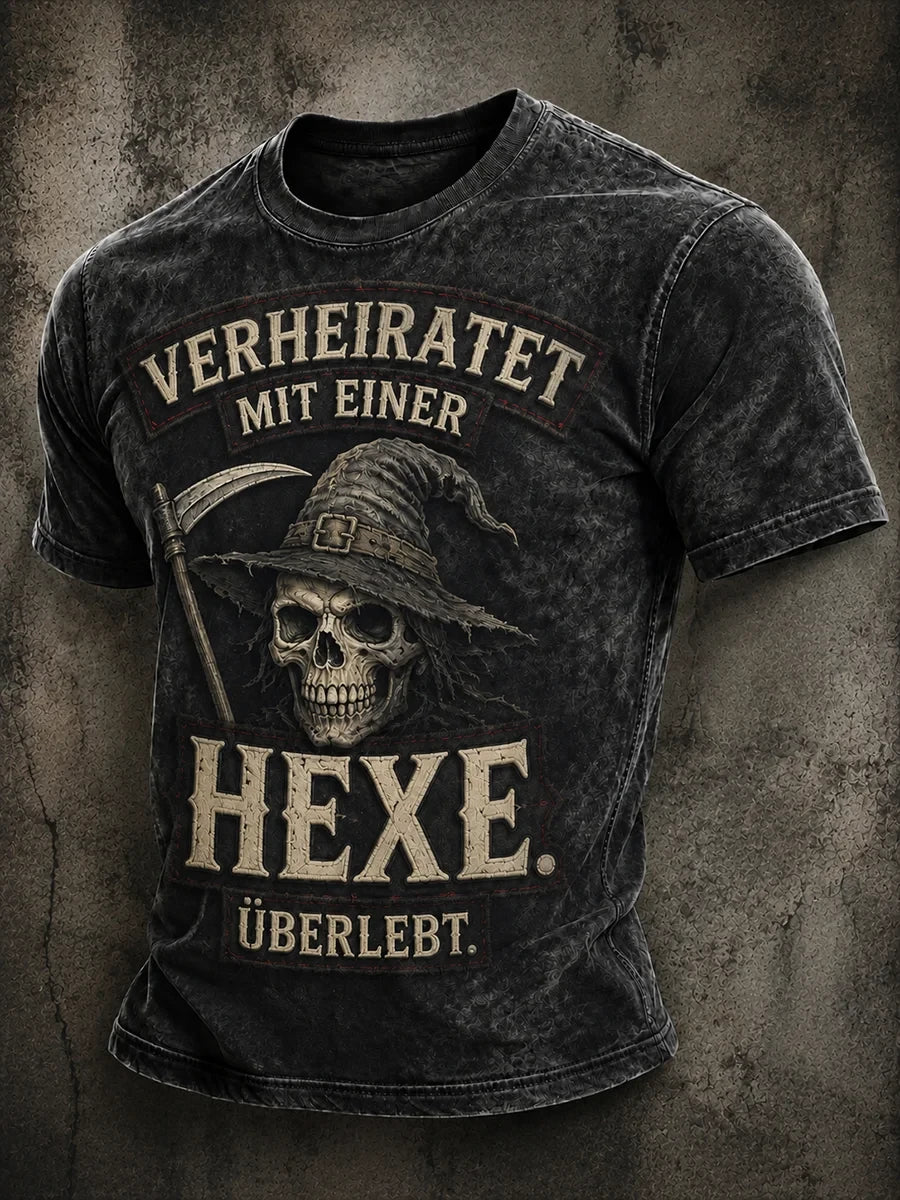 Verheiratet Mit Einer Hexe Uberlebt T-Shirt Halloween Spooky Merch Best Halloween Apparel Ideas - Merchluma