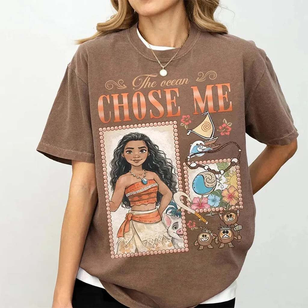Vintage Princess Moana The Ocean Chose Me T-Shirt Moana Merch Present For Cartoon Lovers - Merchluma