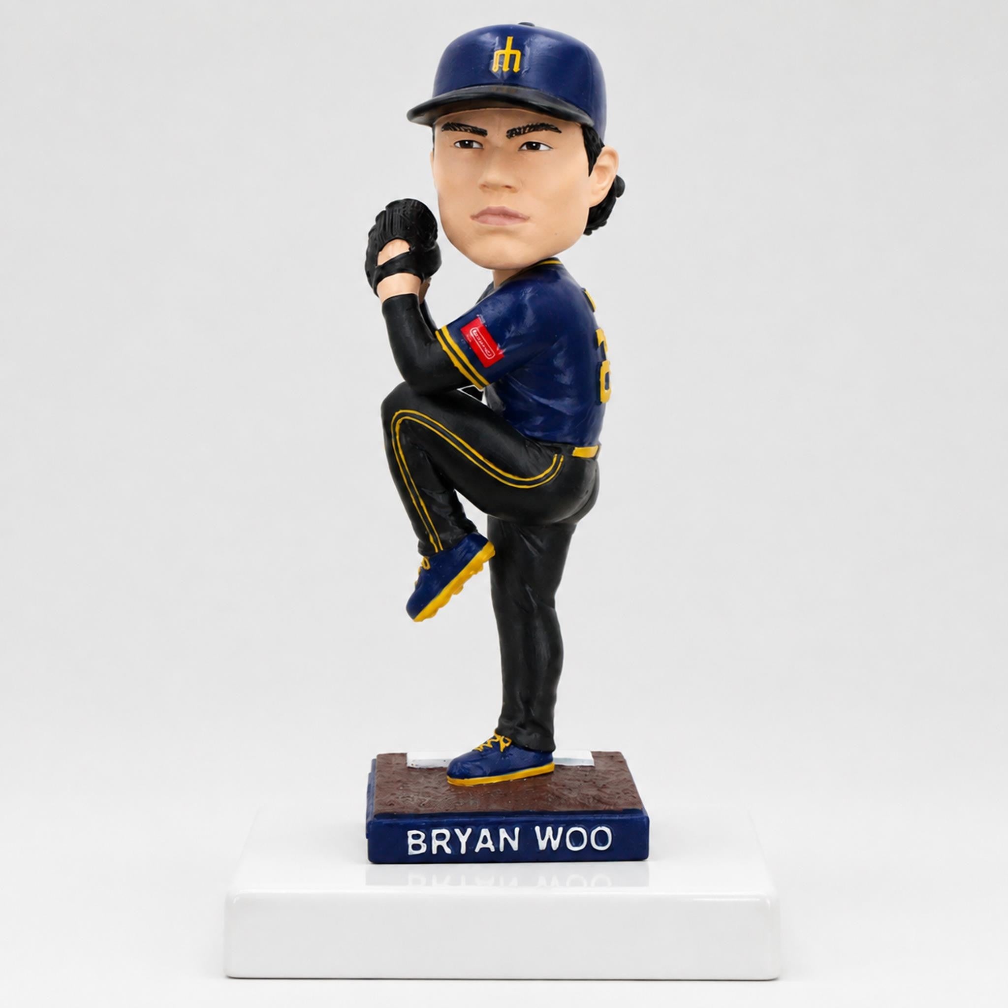 Mariners Bryan Woo Funko Pop 2026 Seattle Mariners Merch Gift For Baseball Fans - Merchluma
